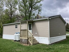 13242 Mentzer Gap Rd in Waynesboro, PA - Building Photo - Building Photo