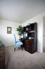 Gateway Townhomes in Romulus, MI - Building Photo - Building Photo