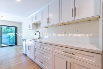 74 Windstone Dr in San Rafael, CA - Building Photo - Building Photo