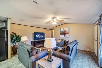 Pearce Point in Albany, GA - Foto de edificio - Building Photo