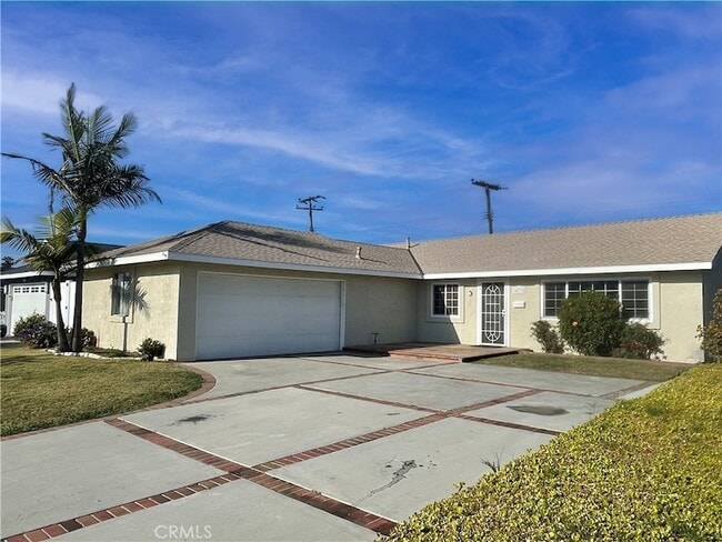 property at 14332 Thunderbird Cir
