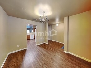 3723 Holden Ct in Round Rock, TX - Foto de edificio - Building Photo