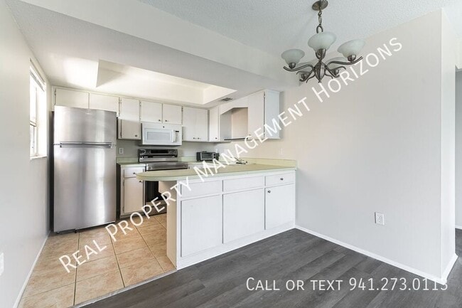 400 Base Ave E in Venice, FL - Building Photo - Building Photo