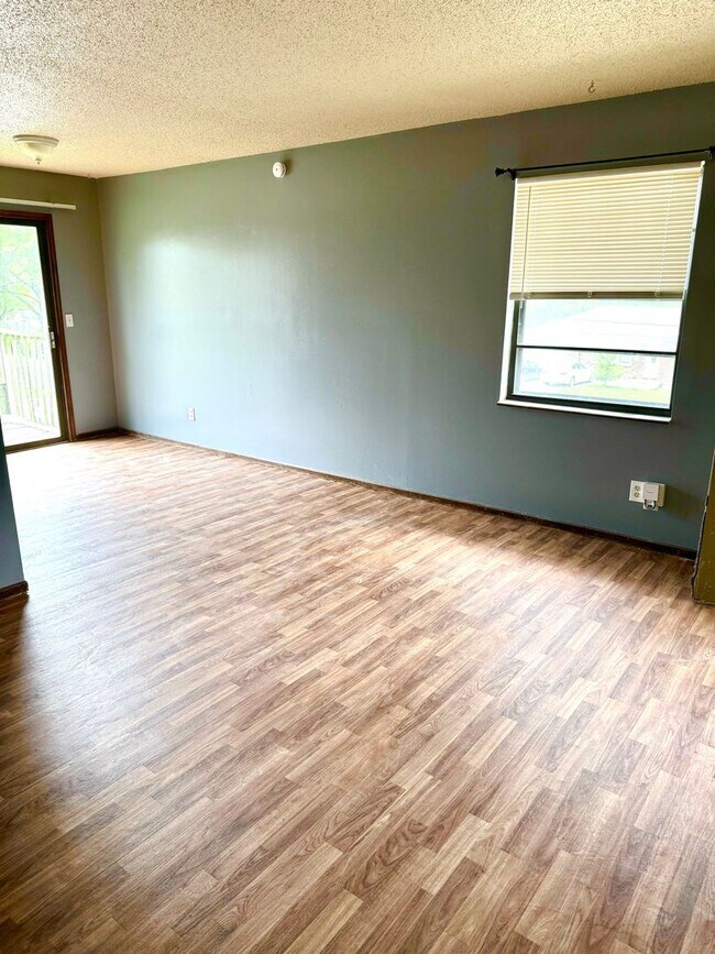 8626 Lane Ave in Raytown, MO - Building Photo - Building Photo