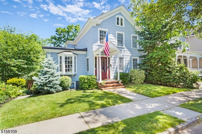 16 Hill St in Morristown, NJ - Foto de edificio