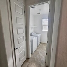 1660 W Paseo Way in Phoenix, AZ - Building Photo - Building Photo