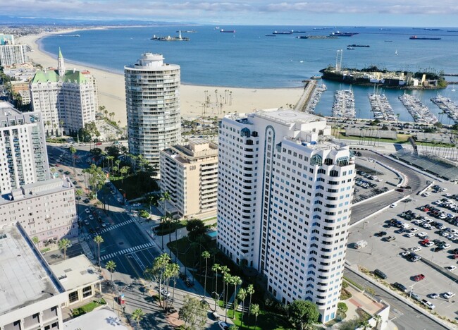 property at 525 E Seaside Way