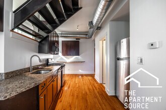1643 S Throop St in Chicago, IL - Foto de edificio - Building Photo