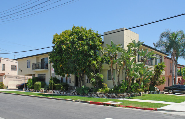 1480 Alvira St in Los Angeles, CA - Foto de edificio - Building Photo