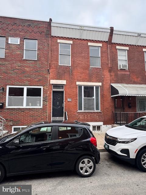 1027 Tree St in Philadelphia, PA - Building Photo