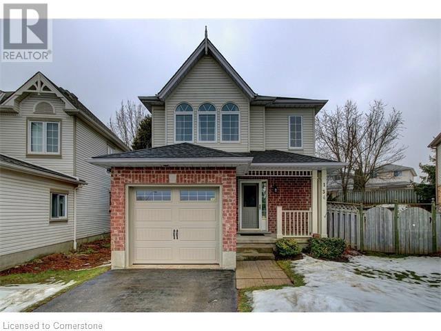 134 Cavelletti Ct in Waterloo, ON - Building Photo