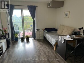 684 Warden Ave. in Toronto, ON - Building Photo - Building Photo