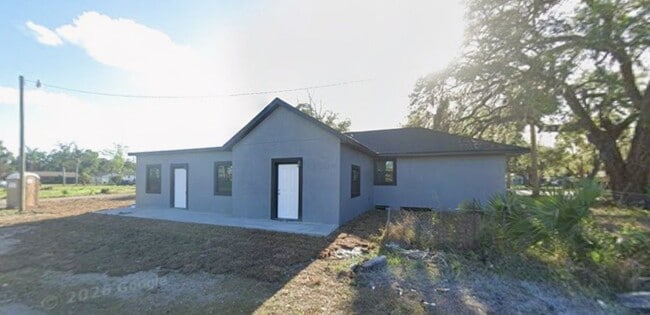 1001 W 8th St, Unit Studio