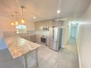 1001 E Pine St in Orlando, FL - Building Photo - Building Photo