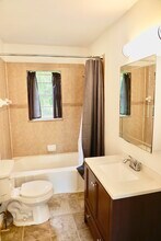 1117 NW 44th Ave in Gainesville, FL - Building Photo - Building Photo