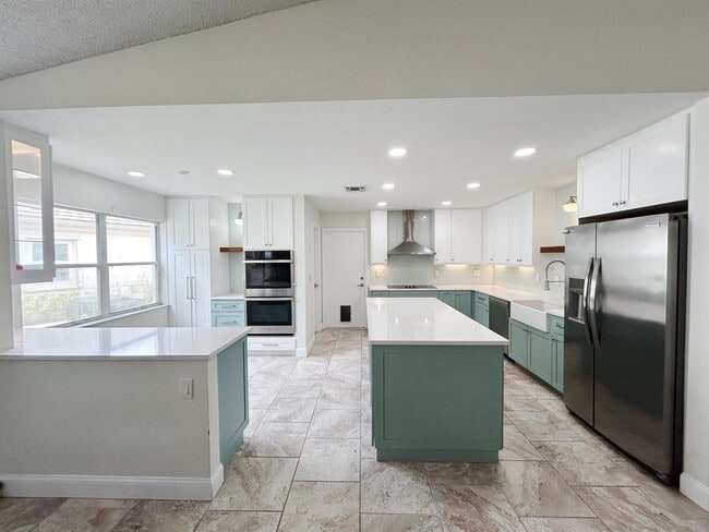 property at 6376 Breckenridge Cir