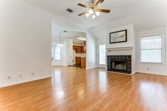 101 Cotton Cove in Hutto, TX - Building Photo - Building Photo