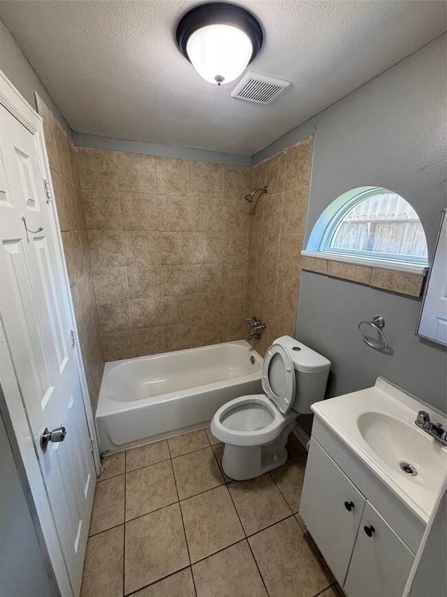 property at 2013 Eubanks St