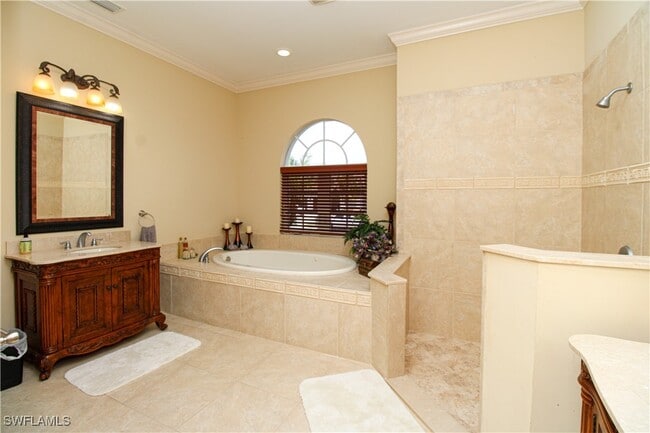 property at 481 Maunder Ct