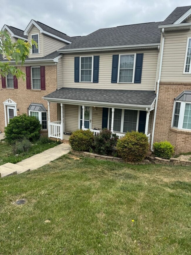 1202 Old Windmill Cir in Harrisonburg, VA - Building Photo - Building Photo