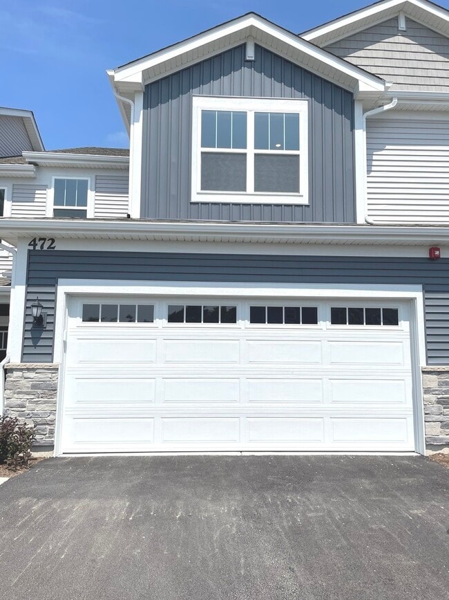 property at 472 Carpathian Dr