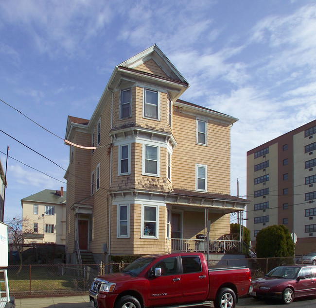 126 William St in Fall River, MA - Building Photo - Building Photo