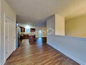 1409 Napa Pt W in Antioch, TN - Foto de edificio - Building Photo