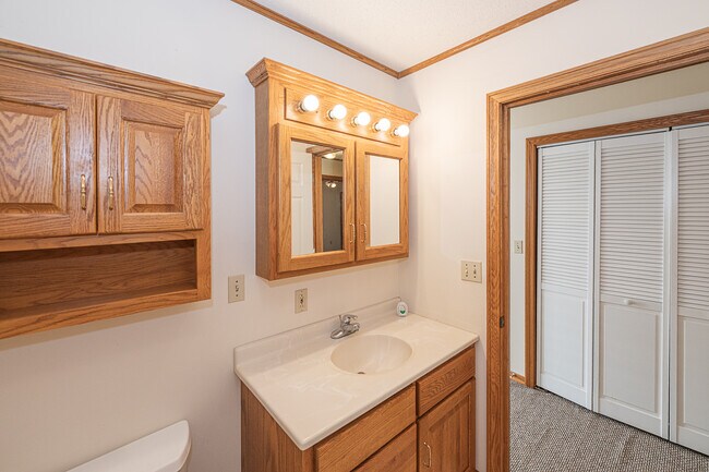 90 Riggs Dr in Potsdam, NY - Building Photo - Building Photo