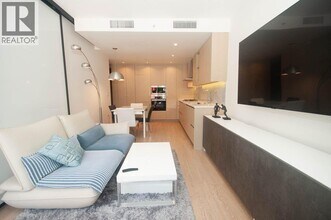 89 Nelson St. in Vancouver, BC - Building Photo - Building Photo