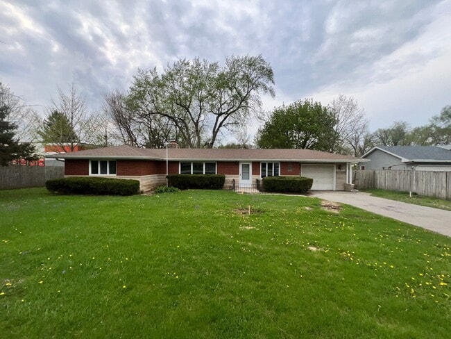 1108 E 9th St in Lockport, IL - Building Photo - Building Photo