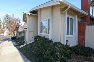 1632 Siskiyou Dr in Walnut Creek, CA - Building Photo - Building Photo