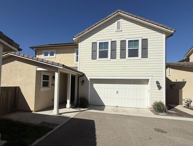 2757 Overlook Point Dr in Escondido, CA - Building Photo - Building Photo