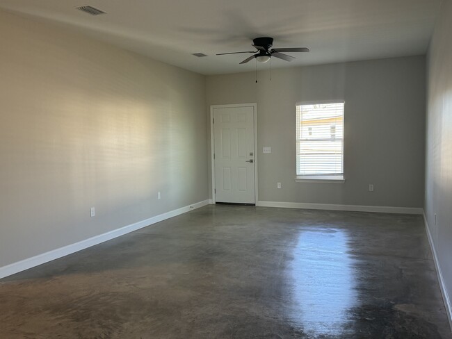 114 Rodeo Ln in Atmore, AL - Building Photo - Building Photo