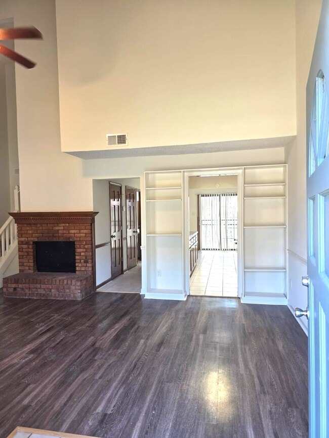 6244 Kirby Downs Dr in Memphis, TN - Building Photo - Building Photo