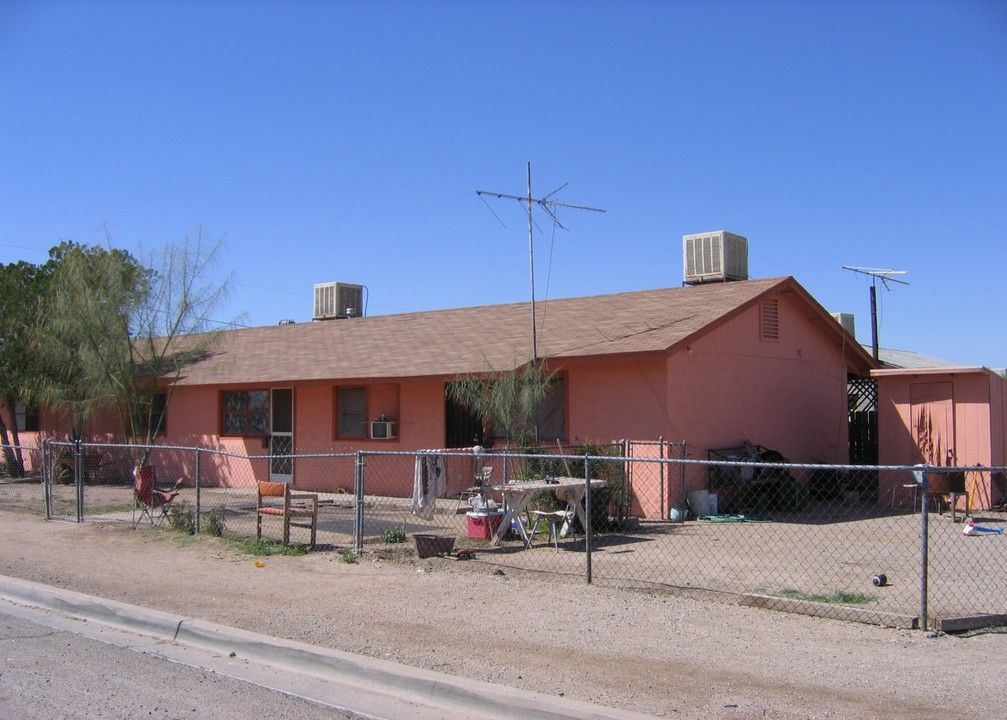 814 N Curiel St in Eloy, AZ - Building Photo