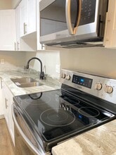 2126 Kimball Cir in Virginia Beach, VA - Building Photo - Building Photo