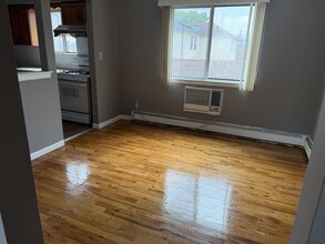 9-05 123rd St in Queens, NY - Building Photo - Building Photo