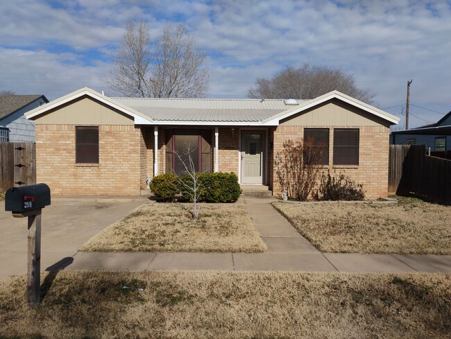 2518 1st Pl in Lubbock, TX - Building Photo - Building Photo