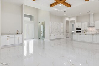 11116 Palmetto Ridge Dr in Naples, FL - Building Photo - Building Photo