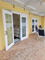 8316 6th St N in St. Petersburg, FL - Building Photo