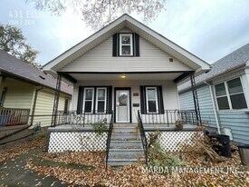 431 Ellis St W in Windsor, ON - Building Photo