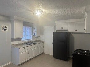 5500 Chalmers St in Detroit, MI - Building Photo - Building Photo