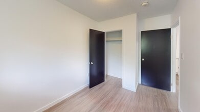 15 Millwood Crescent in Kitchener, ON - Building Photo - Building Photo