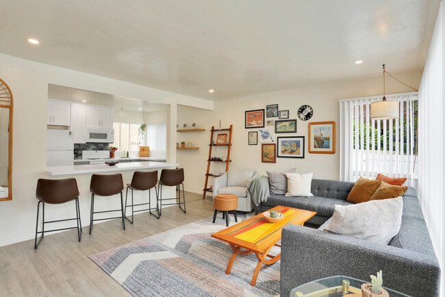 property at 1818 Diamond St