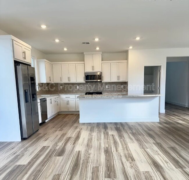 2782 Old Larks Ln in Tracy, CA - Building Photo - Building Photo