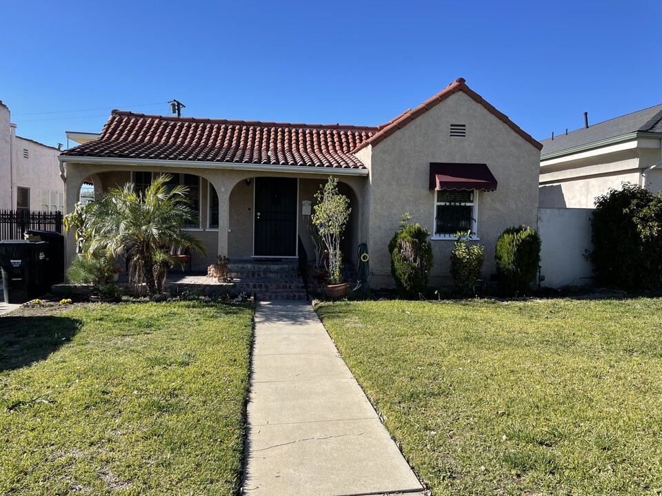 145 N 21st St in Montebello, CA - Building Photo