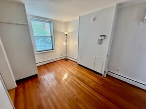 436 Commercial Street, Unit 1 in Boston, MA - Building Photo - Building Photo