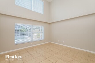 6942 Exeter Park Pl in Apollo Beach, FL - Building Photo - Building Photo