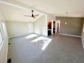 32990 Guadalajara Dr in Thousand Palms, CA - Building Photo - Building Photo