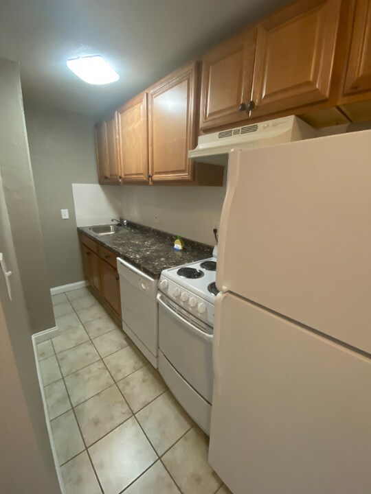 1862 Beacon St in Brookline, MA - Building Photo